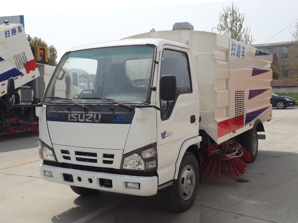 五十铃扫路车(1.5方水罐,4方尘罐)