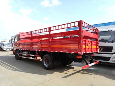 天锦6.6米(10.8吨)气瓶车