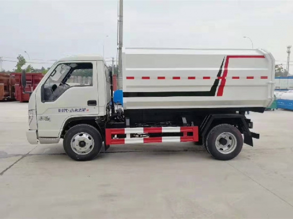 极速糖果威牌CLW5040ZZZB6型自装卸式垃圾车