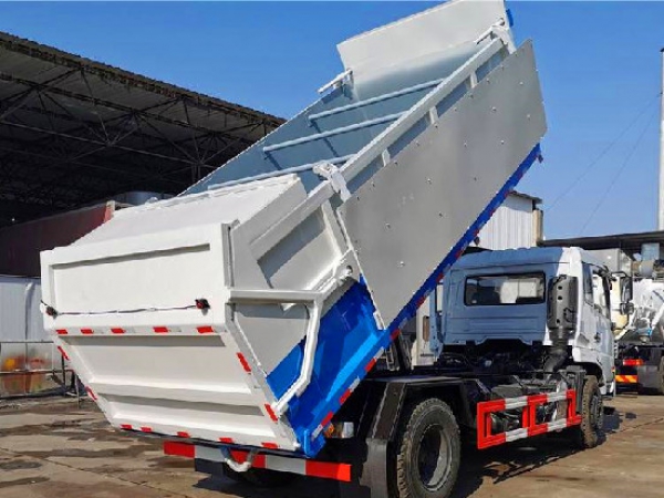 国六东风153压缩对接翼展自卸垃圾车