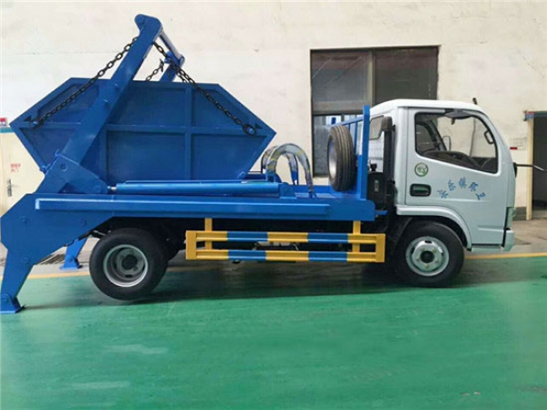 东风小多利卡摆臂式垃圾车(蓝牌5方)