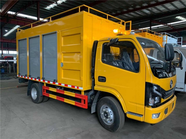 东风小多利卡6方污水处理车,净化车