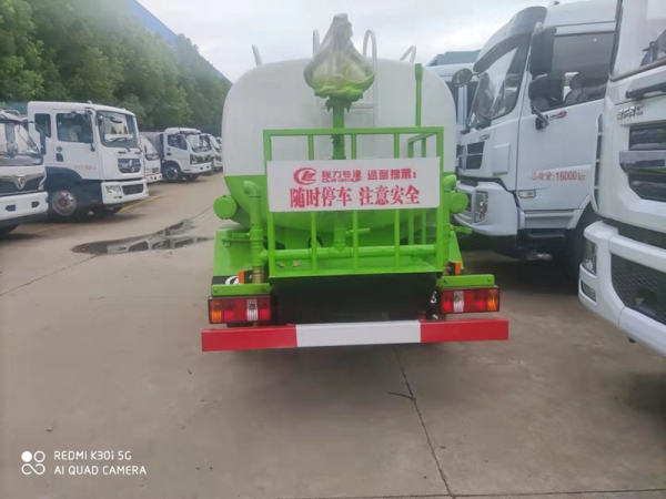福田小卡5吨蓝牌洒水车