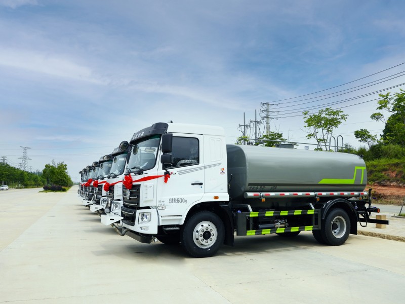 华神F5,12方洒水车