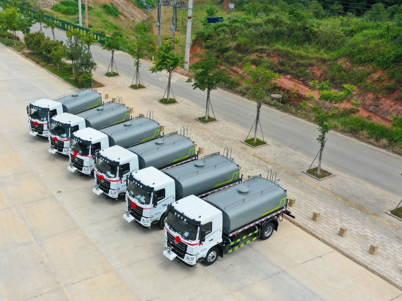 华神F5,12方洒水车