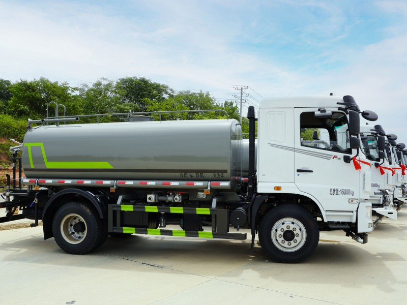 华神F5,12方洒水车