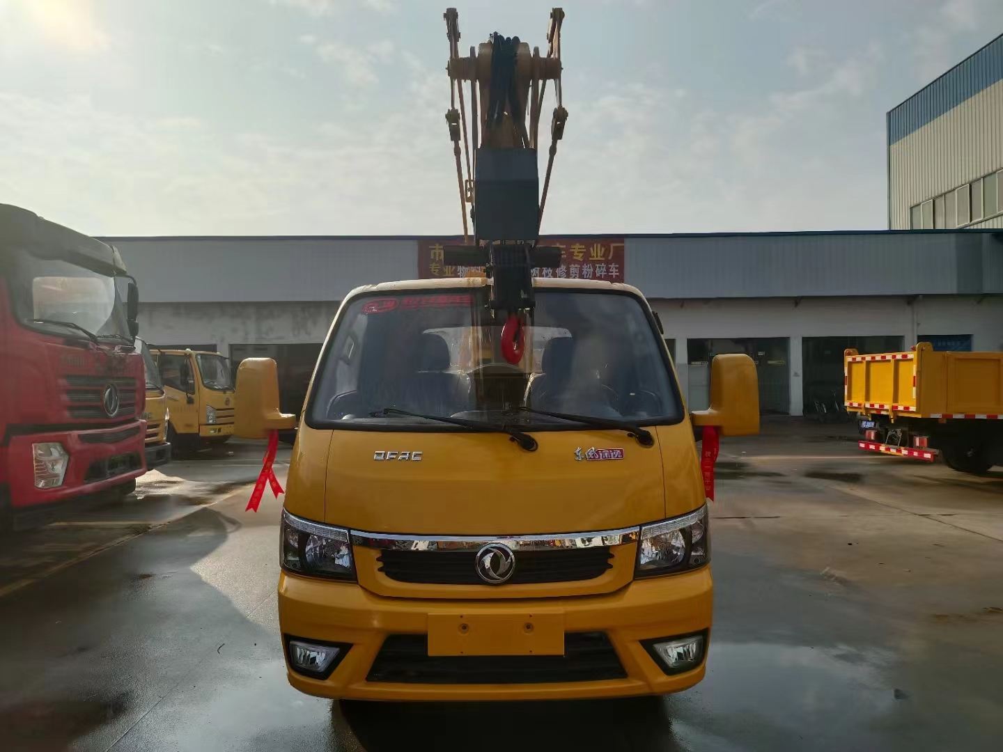 东风途逸13.5米高空作业车