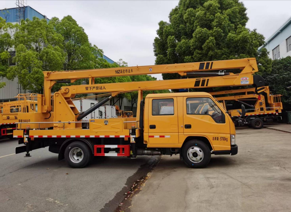 江铃5062老款 16米折臂高空作业车