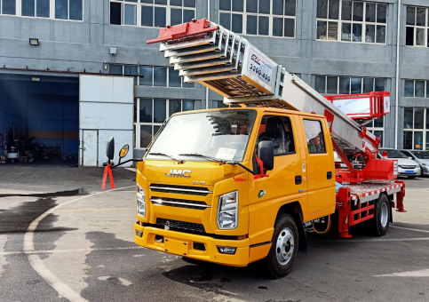 国六江铃32米蓝牌云梯车