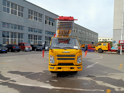 国六江铃32米蓝牌云梯车